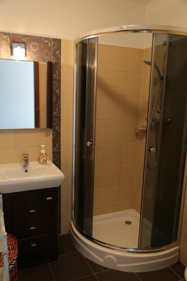 Apartament Ams A12 Apartment Rewal Ngoại thất bức ảnh