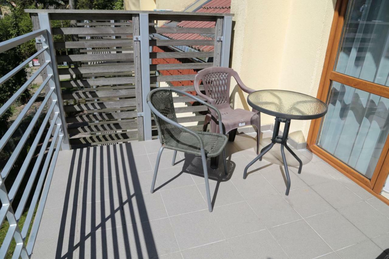 Apartament Ams A12 Apartment Rewal Ngoại thất bức ảnh